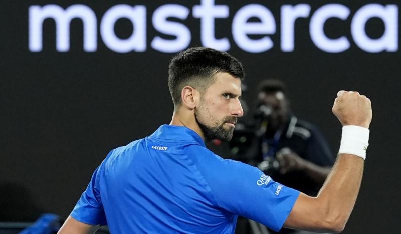 Đoković diadalmaskodott Alcaraz felett, ezzel már csak két győzelemre van a 25. Grand Slam-trófeájától.