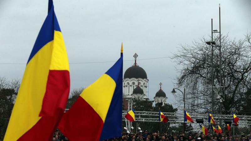 Kiderült, mikor tartják a román elnökválasztást - Mandiner

A legújabb információk szerint most már tudni lehet, hogy mikor kerül sor a román elnökválasztásra. A választások időpontja izgalmas várakozást kelt a politikai életben, hiszen a jövőbeli vezető 