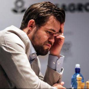 Magnus Carlsen úgy döntött, hogy elegendő volt számára a Nemzetközi Sakkszövetség működéséből, és visszalépett a világbajnoki címvédés lehetőségétől.