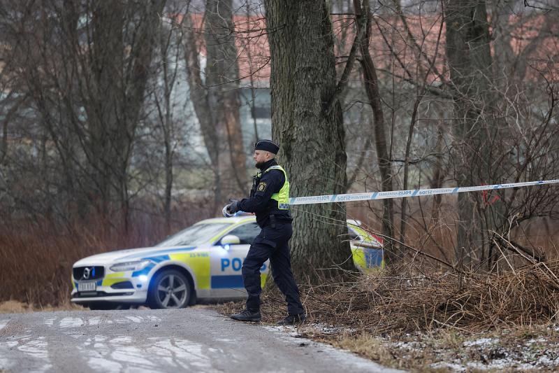 Dermesztő esemény zajlott le egy svéd iskolában, amely sokkolta a közösséget és aggodalmat keltett az országban. Az incidens, amely váratlanul érte a diákokat és a tanárokat, egyaránt rávilágított a fiatalok körében tapasztalható feszültségekre és a társa