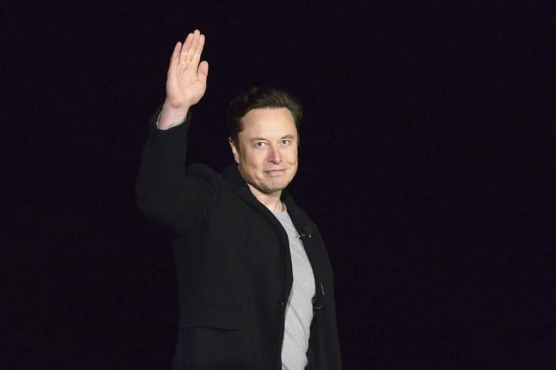 Elon Musk vagyona először esett 400 milliárd dollár alá idén | ma7.sk