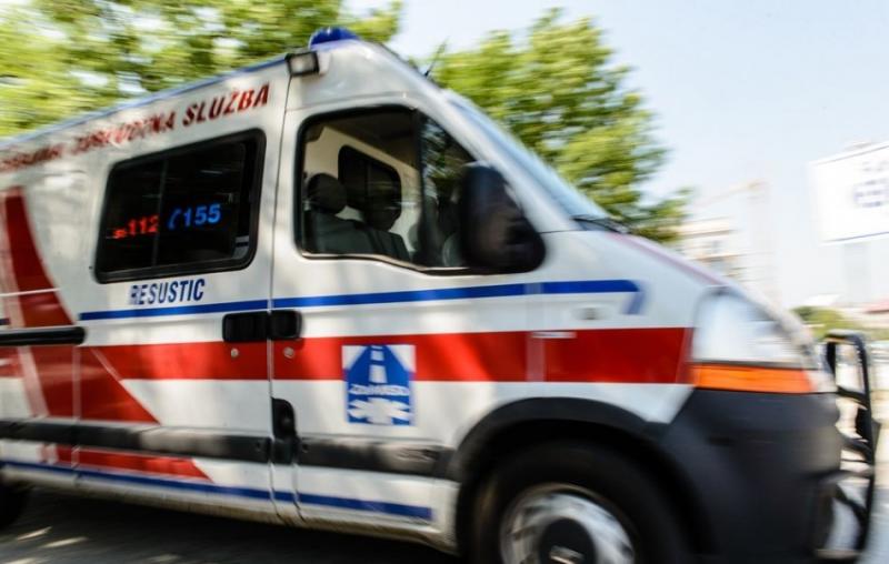 Sav ömlött ki az iskolában, ami miatt két diák sürgős kórházi ellátásra szorult.
