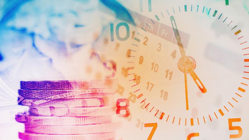 Verdiktet hirdetnek Magyarországról, és a forint jövője is eldőlhet, miután Trump újra Európa ellen fordult.
