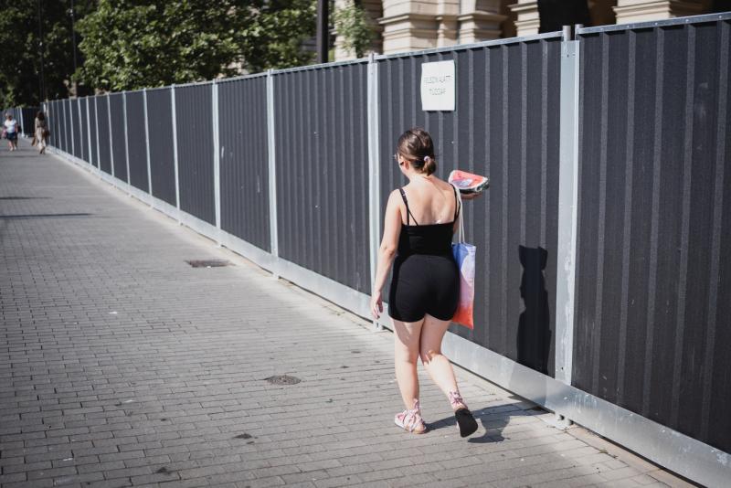 Hamarosan elér bennünket a kánikula, hiszen 39 fokos hőség vár ránk, és ezzel együtt országos tűzgyújtási tilalom lép életbe. Itt az ideje, hogy felkészüljünk a forróságra, és figyeljünk a tűzvédelmi szabályokra!