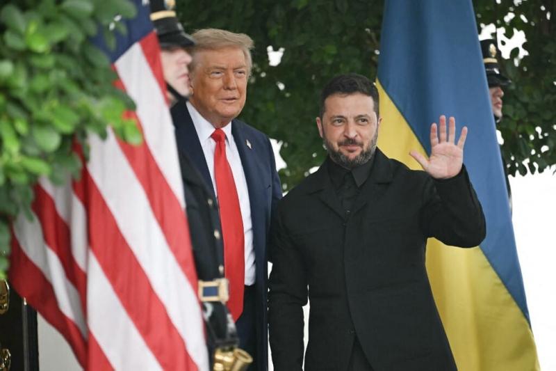 Zelenszkij telefonon kereste meg Trumpot, ahol a légvédelem megerősítésének lehetőségeiről folytattak eszmecserét.