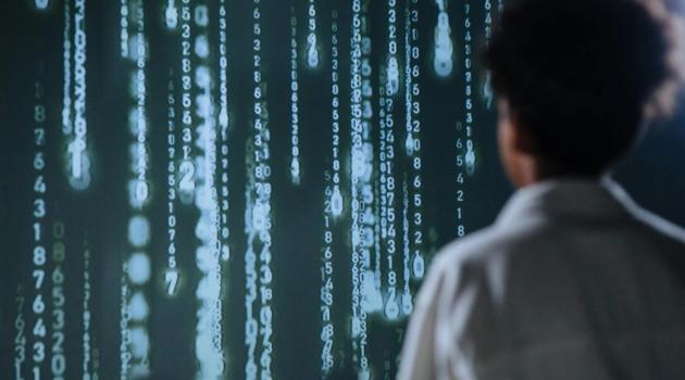 A mesterséges intelligencia által vezérelt alibizés egyre inkább elterjedt az irodai környezetben.