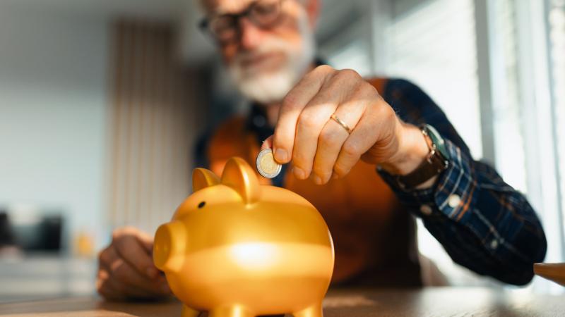 Kiváló hír a megtakarítók számára: az önkéntes nyugdíjpénztárak költségei tartósan egy százalék alatt maradnak!