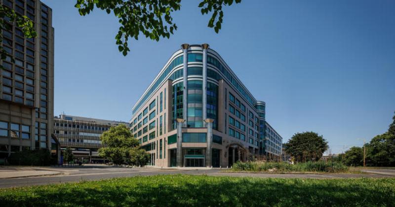 A 4iG vállalat megkötötte a műholdpálya-használati szerződést, ezzel új lehetőségeket nyitva meg a technológiai fejlődés terén.